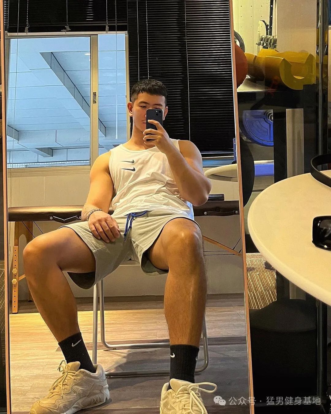 网红Lito肌肉诱惑，阳光帅气难以抗拒！