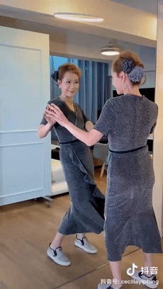 61岁“许仙”近照曝光,嫁入豪门36年,她怎么变成这样了?