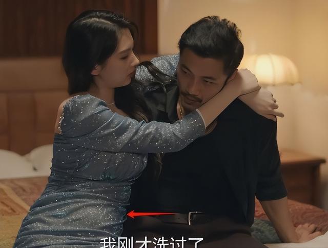 《猎冰》陪酒女腹部赘肉抢镜被吐槽，网友：没去过夜总会就别乱说