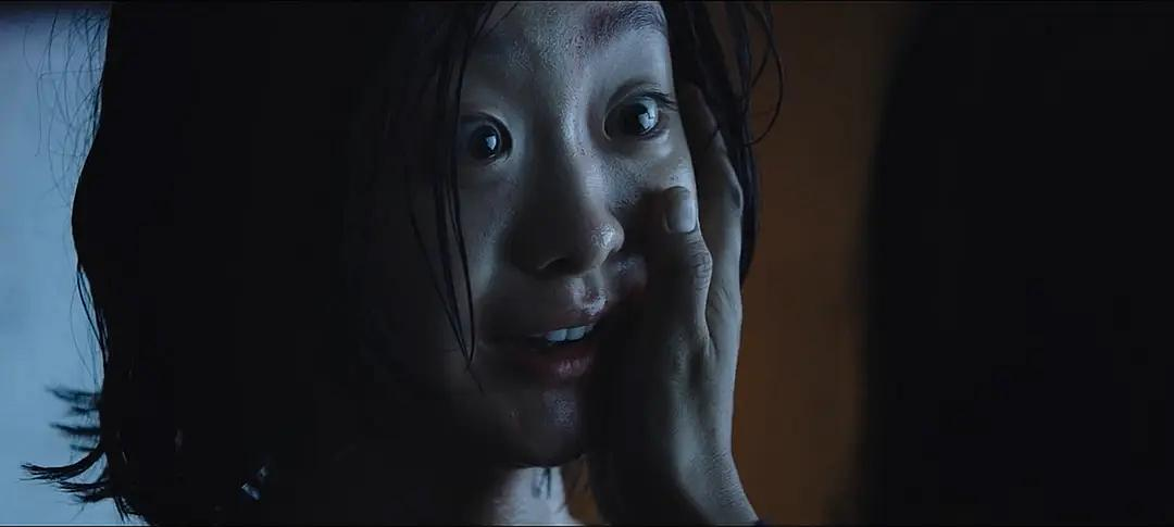 《魔女》前传回归,纯纯超能爽剧设定,新女主与金多美有一拼