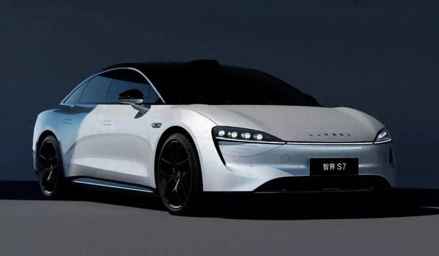 华为智界s7将第3次发布 是否酝酿大招 消费者期待增程款