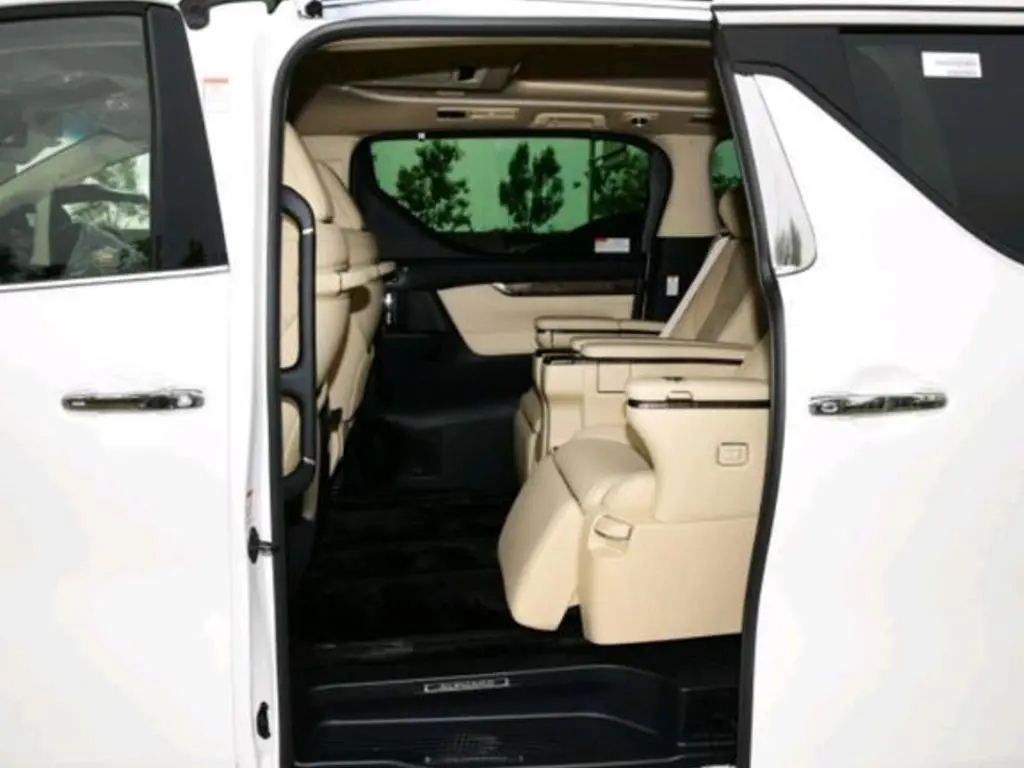 丰田终于加入价格战，5.16米大型MPV，才卖21万，一公里4毛