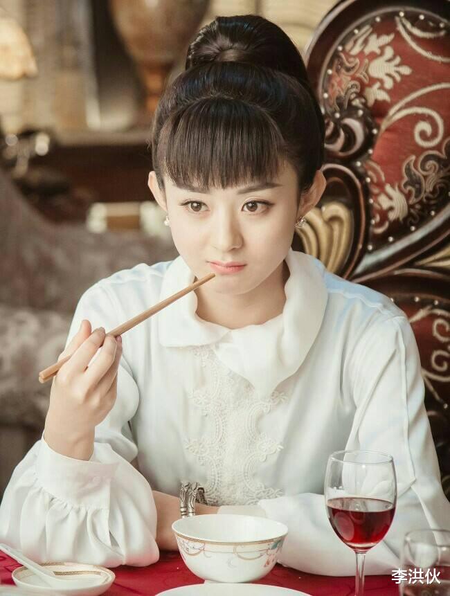 冯小刚只是跳板,赵丽颖背后的贵人,排队到法国了