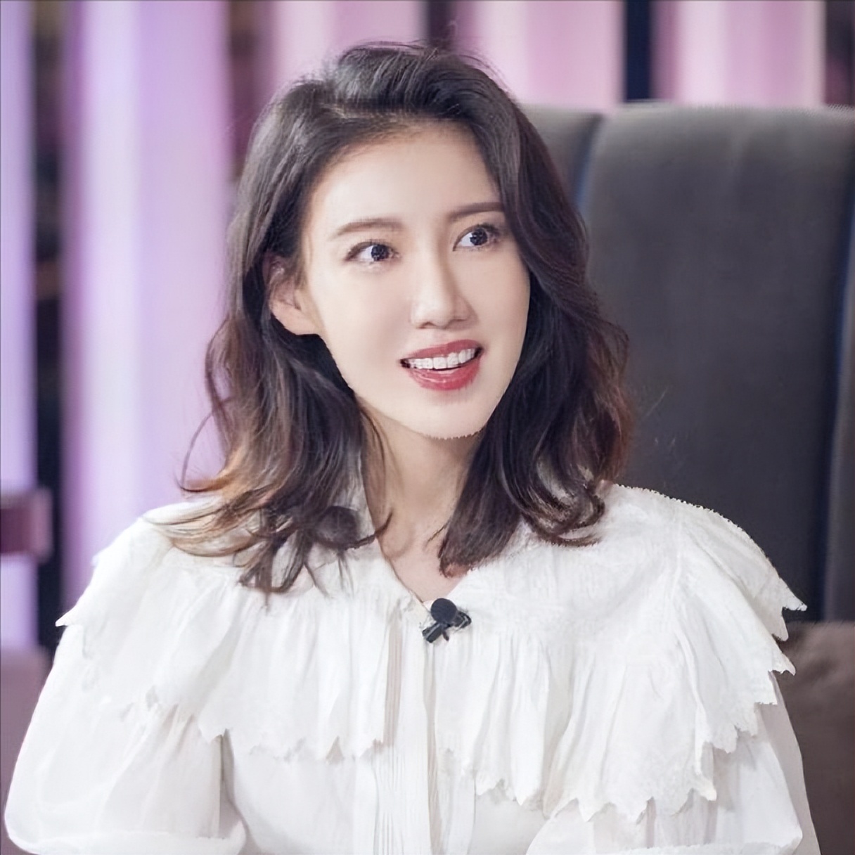 演员高露戏火人不火，从没有绯闻，看看他的老公就知道了