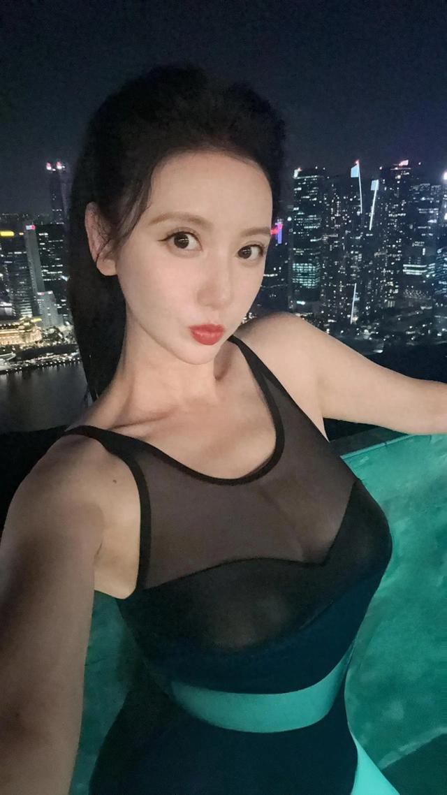 张萌阿姨才是天花板!这身材无敌了!