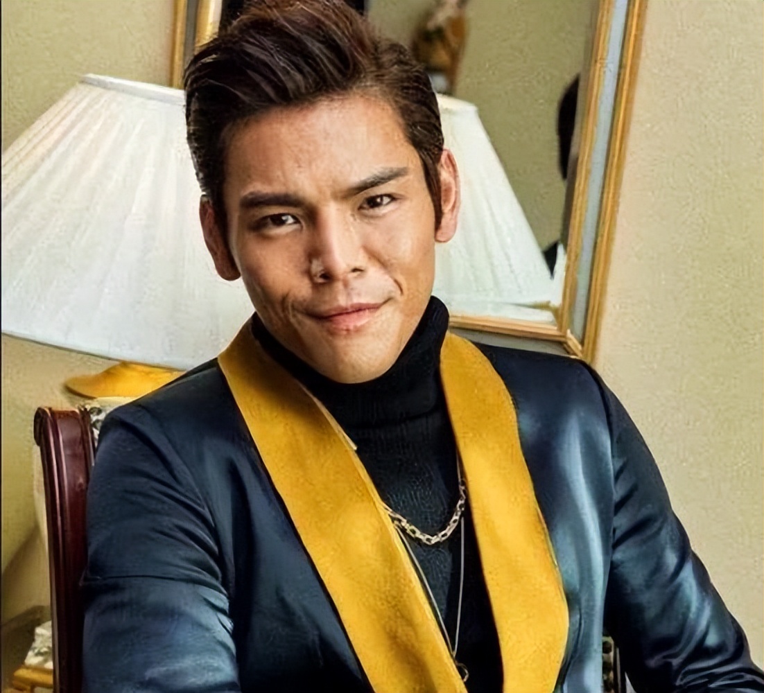 与周星驰反目10年：向佐的真相与向太的两副面孔