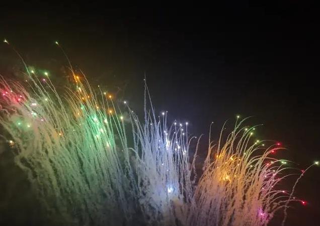 Oppo Find X8 Pro 评测：超越三星，这是我最喜欢的新手机相机