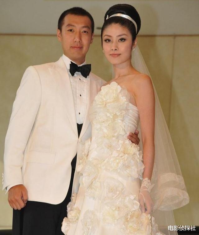 52岁陈慧琳现身刘德华演唱会,状态好一点不显老,比48岁梁咏琪还要年轻