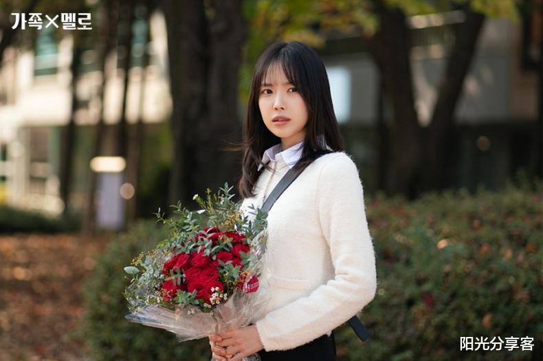 韩剧《浪漫这一家》意外好看!孙娜恩、崔珉豪一本正经的搞笑!