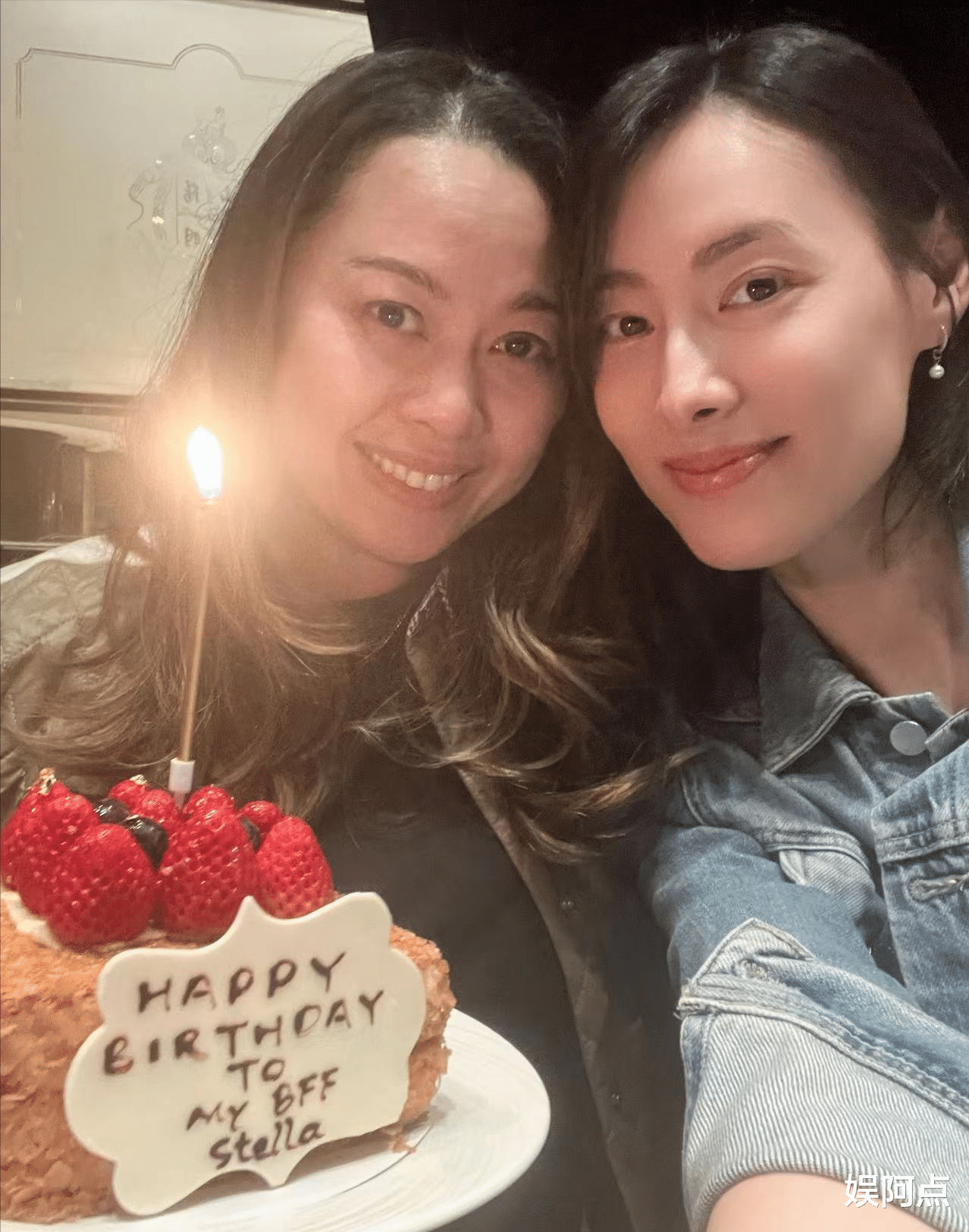 梁洛施晒和好友庆生照，35岁素颜显气质！14岁李长治能分百亿身家