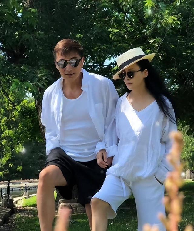 星光璀璨,家庭和睦, 刘欣邵峰夫妇的人生赢家之路