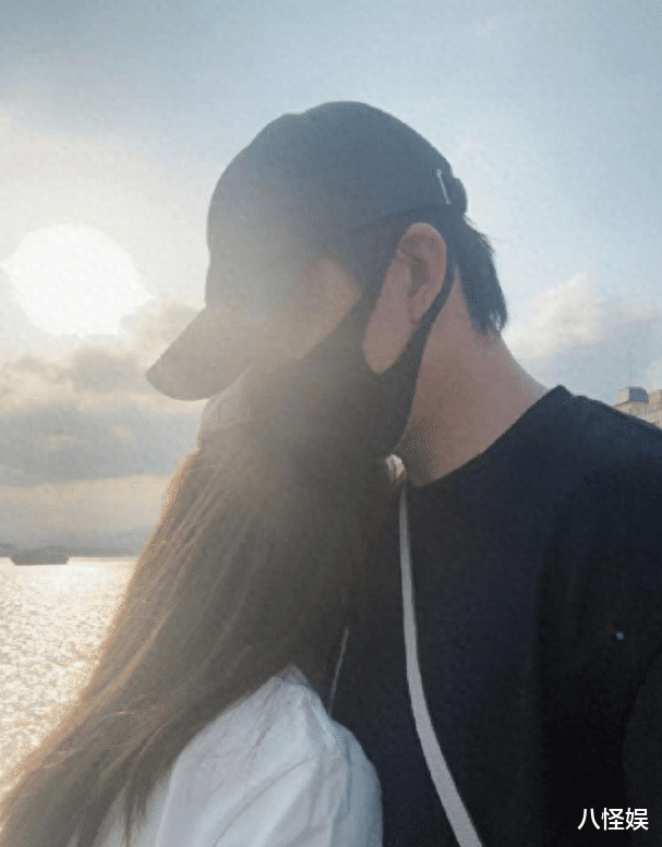 俞灏明带女友见家长，开心称收获最珍爱礼物，王晓晨状态被猜怀孕