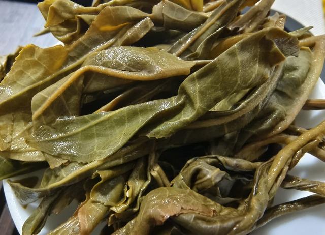 茶圈奇怪的现象：一样的茶叶，不同的价！
