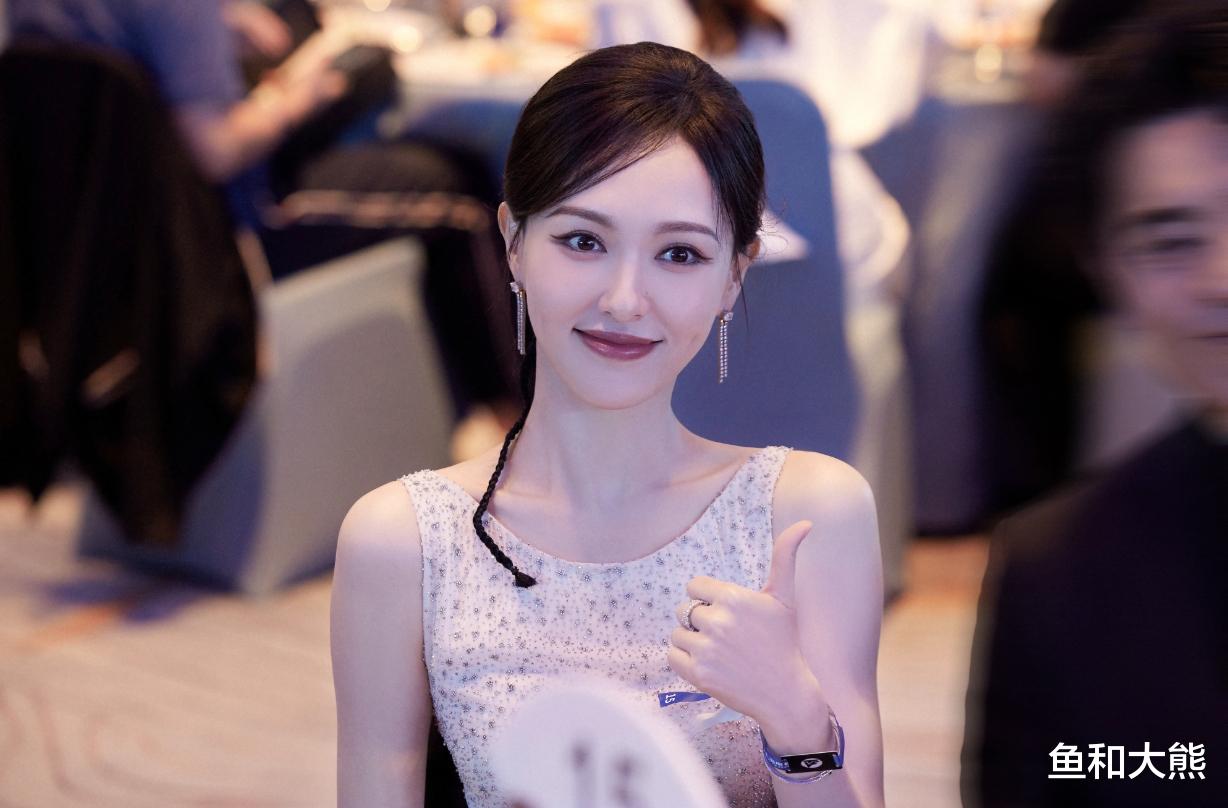 白玉兰晚会出席名单出炉！杨紫王阳确认缺席，万茜被曝婚变首亮相