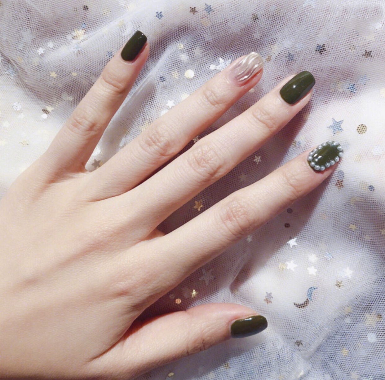 春日出行选择这几款美甲，让你成为人群中最靓的仔！