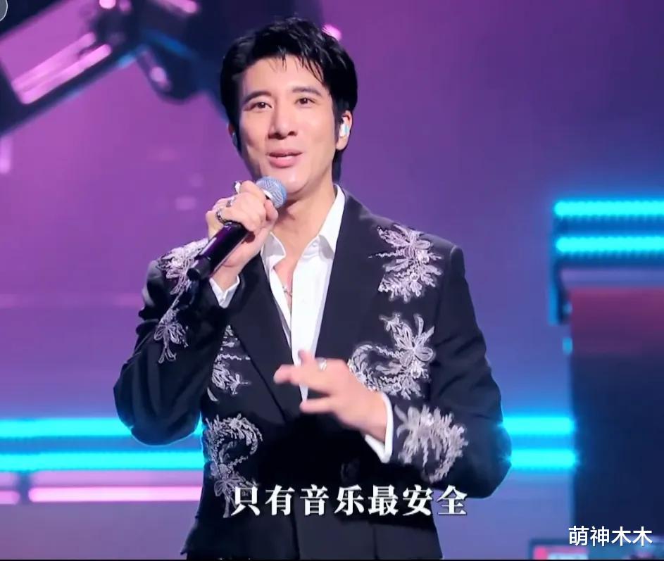 湾区晚会收视率破2!明星集体真唱上阵,台下氛围松弛肖战受热捧