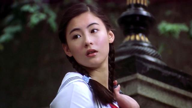 如今才明白，谢霆锋对张柏芝，不是喜欢，而是深爱