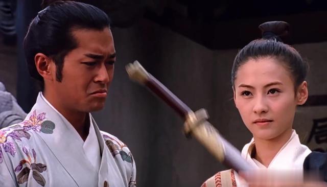 露脑门都美的8位女星,别人发际线遮遮掩掩,她们“大光明”更飒