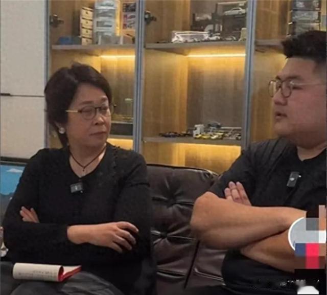 “猴哥说车”承认破产！央视主持张越采访记录，对妻子不满意