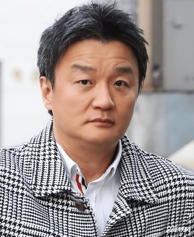 三星公主李富真：54岁与儿子同匡美的冒泡，当年下嫁保镖太高明