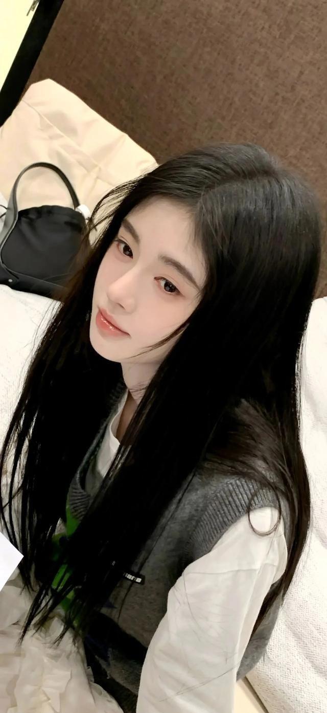 鞠婧祎:长相与身材的绝美融合,《如意芳菲》中傅容的完美诠释