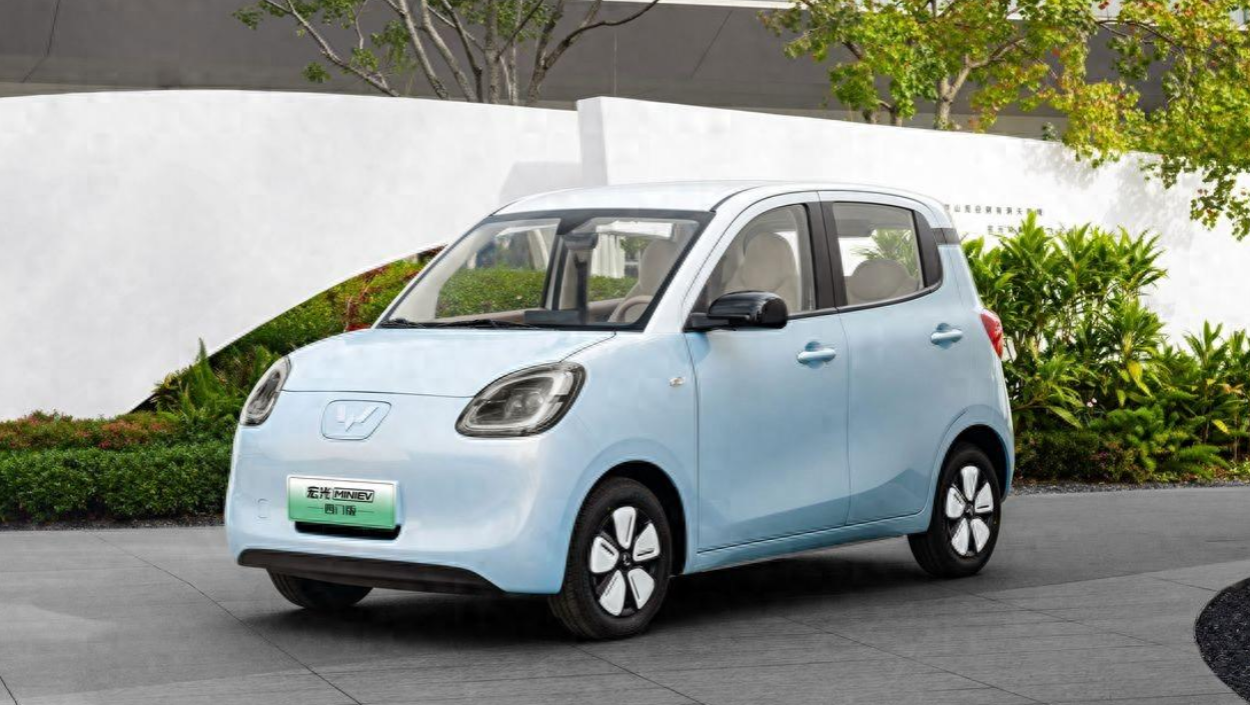 最廉价的卡丁车，才卖2.25万，续航200km，月薪2000元也养得起
