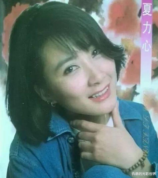 这两个“丑”女星,撕下了内娱“不老神教”装小扮嫩的遮羞布