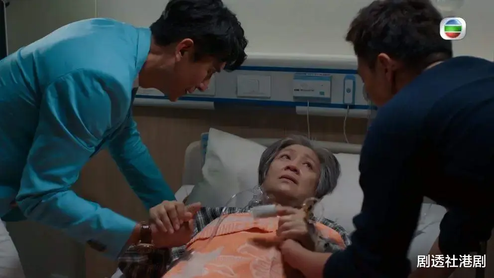 亚视“镇台之宝”永不言休,出身演艺世家,父亲是“扫地僧”