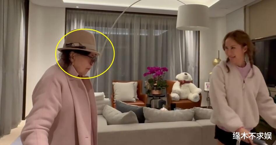 李玟|李玟逝世一周年:87岁母亲含泪泣述女儿辛苦,好声音学员发声!