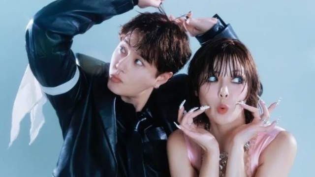 韩星泫雅婚礼照片曝光，化浓妆穿网袜遭质疑，闪婚嫁渣男形象全毁