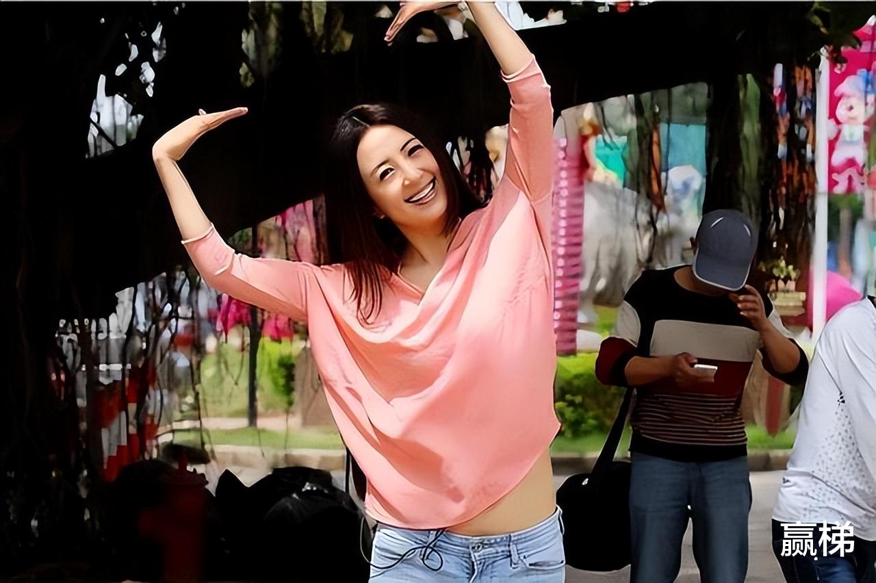 杨童舒：和老公相爱至今，我不是于和伟的老婆，老公是普通商人