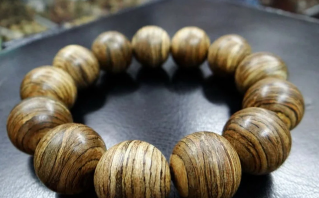 文玩圈的“3大毒瘤”，都是人工造假的“假货”，别再交智商税了