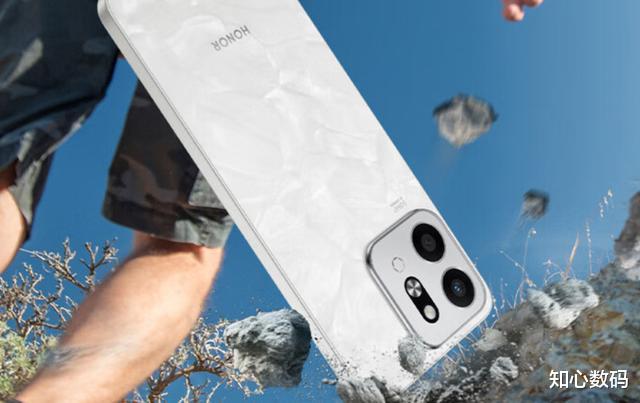 榮耀這是怎么了？6000mAh+抗跌耐摔，發(fā)布一個月跌至920元