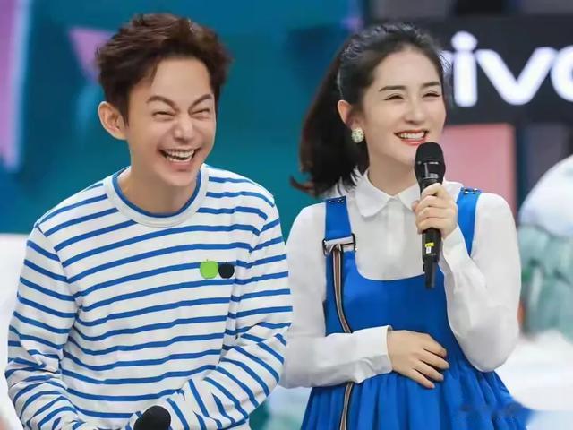 50岁何炅终于有了归宿？“新女友”身份曝光，网友：怎么又是她？