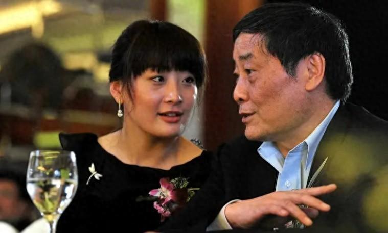 看完宗馥莉，再看孟晚舟，气质云泥之别，网友：这才是“富贵相”