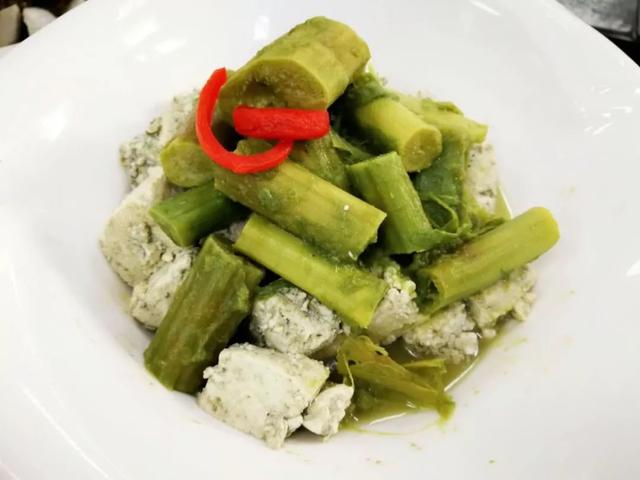 春天吃它最好,能清热解毒利尿除湿,1块钱买一大把,便宜又美味