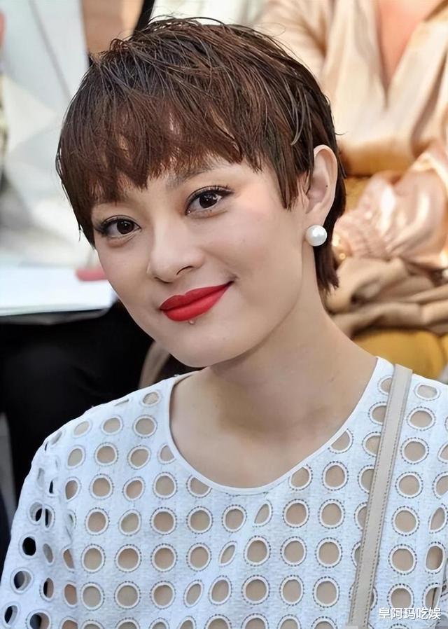 外媒镜头宛如照妖镜，关掉美颜，女明星一个比一个真实