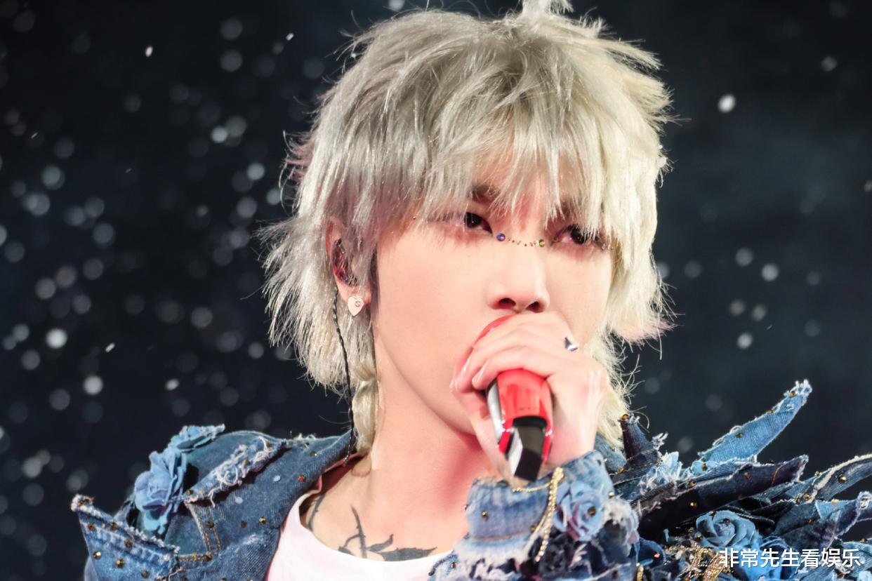 华晨宇又成第一人,凌晨3点开演唱会,烟台文旅助力,仍被斥扰民