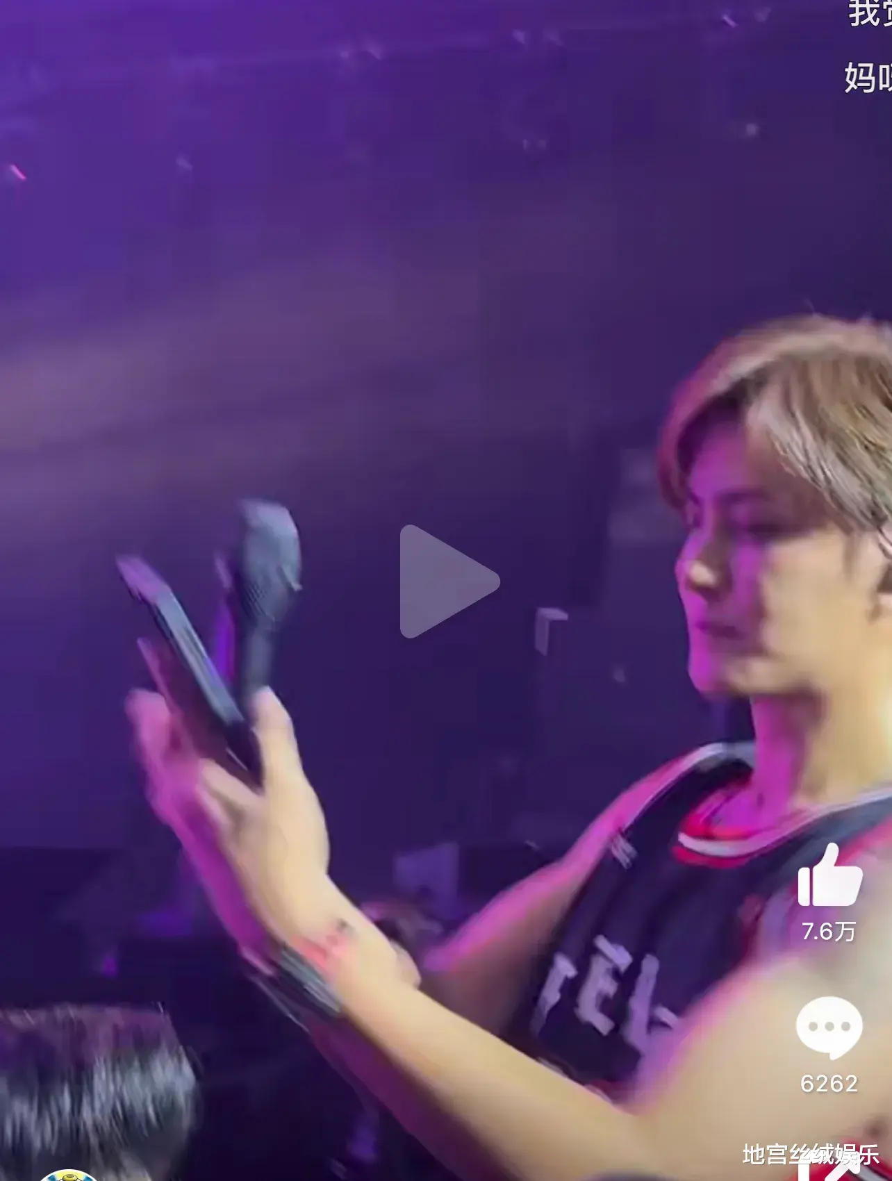 罗志祥整容了?面部僵硬脸肿不自然,发面像蜡像,拍照自证被嘲丑