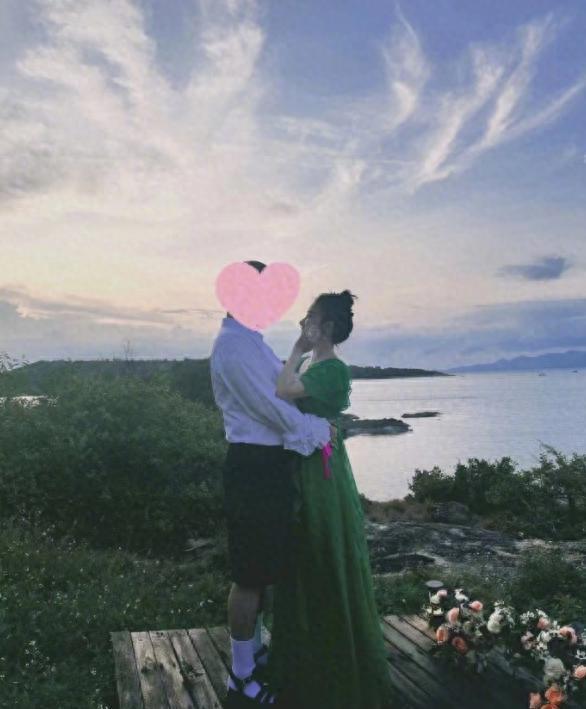 上节目装都懒得装,满脸都是嫌弃,原来这4对明星分手前早有端倪