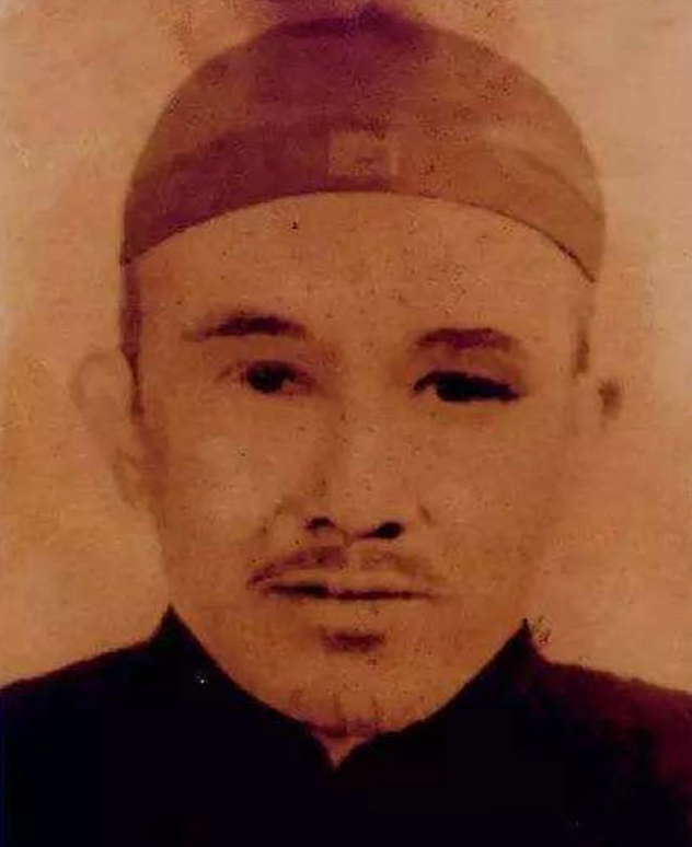 一笼包子280元，一碟花生米58元，狗不理包子现成了人不理