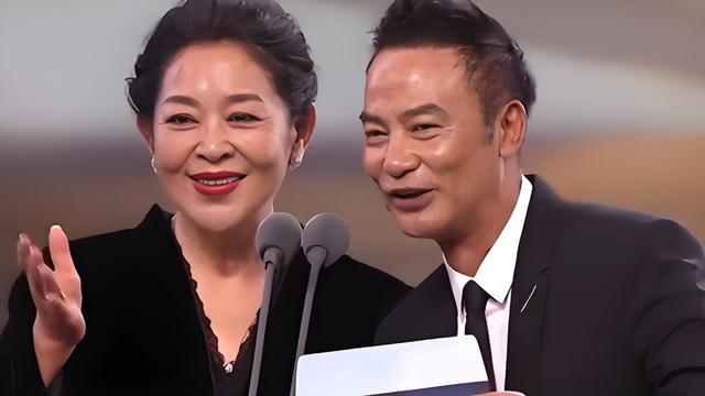 手握“飞天视后”的赵丽颖,背后的靠山有多大?连向华强都不敢惹