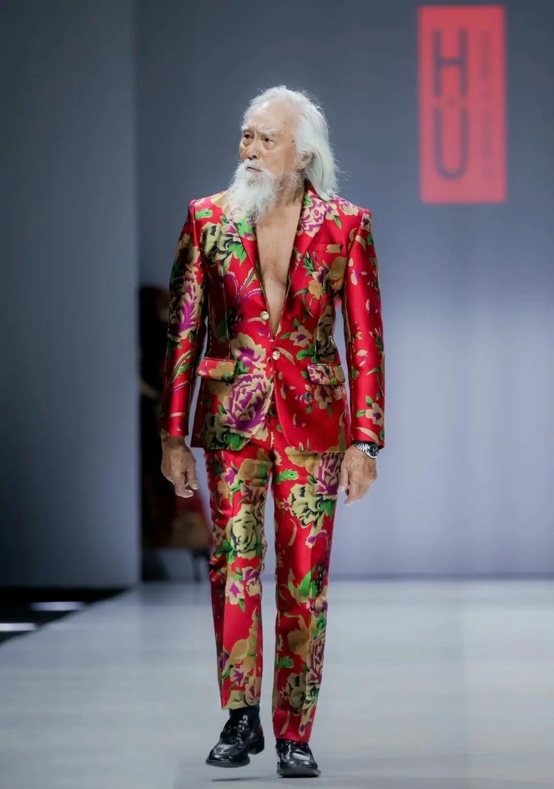 王德顺再次走红,竟是因为给无量仙翁配音,果然89岁正是闯的年纪