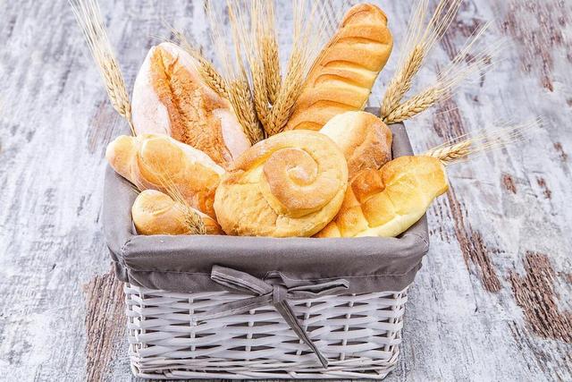 这种假牛奶很多人还整箱买!蛋白质不高,营养差,早了解早受益