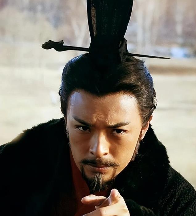 17岁就上春晚,当老师“包养”影帝12年,为啥拒不承认已婚?