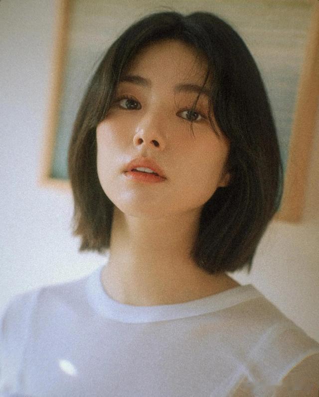 中分波波头发型，低层次更有质感，你喜欢吗