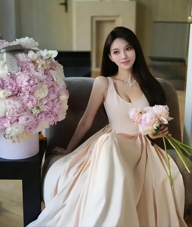 叶柯上蹿下跳的时候，baby已经官宣了新身份，网友：恭喜成功翻身