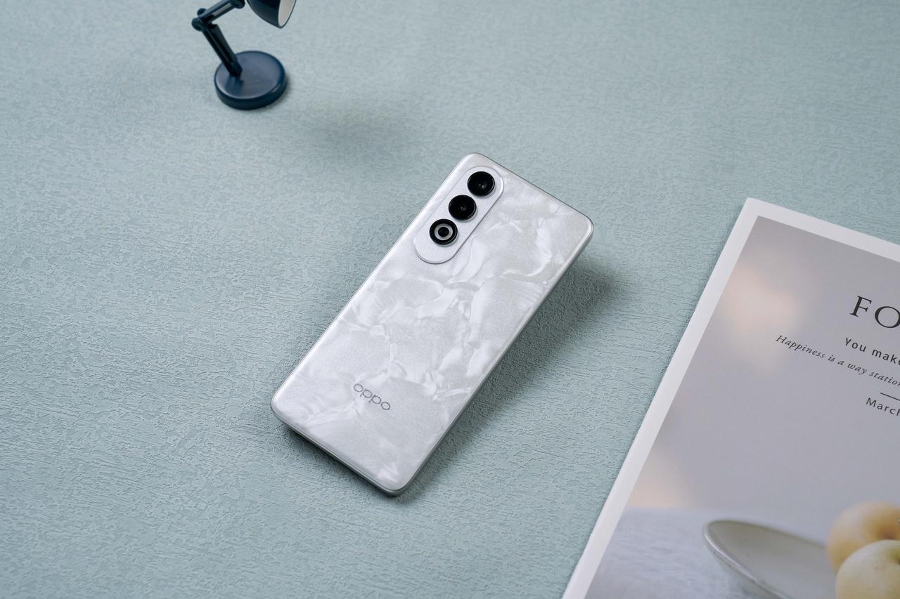 在发布前就屠榜各大测评榜单的续航表现