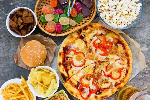 肝不好的人，3种食物可常吃，或能帮助修复肝功能，早了解早受益