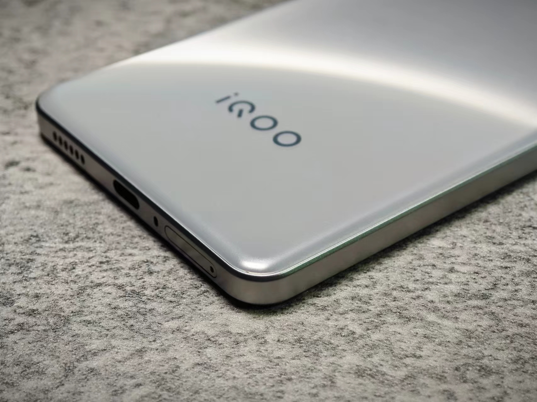 6400mAh！今年最炸的直屏性能机来了